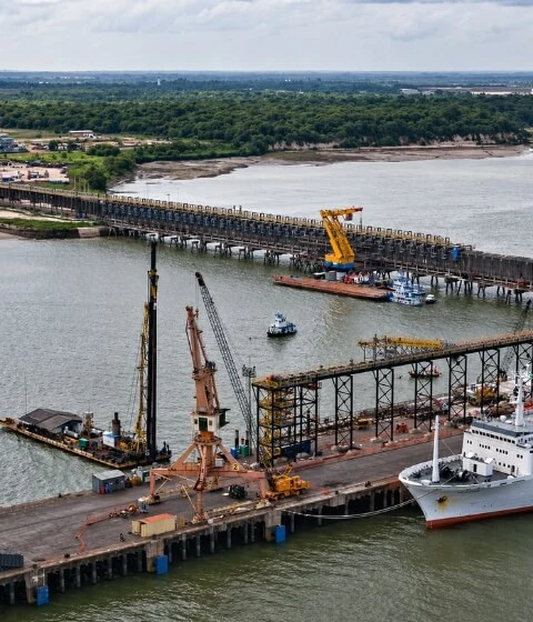 Obra portuária e fluvial relacionada à atuação da Probase em ambientes complexos